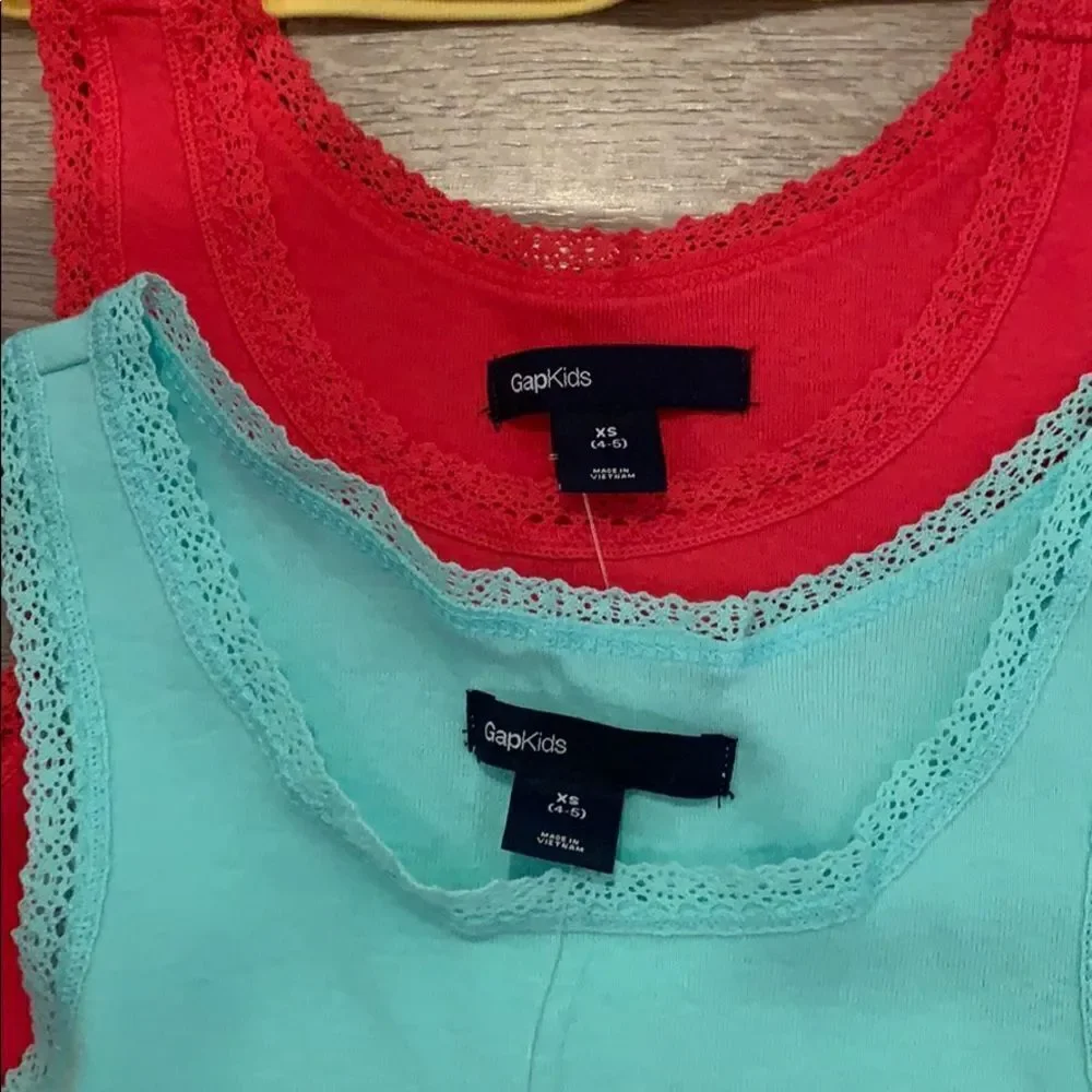Gap short sleeve top